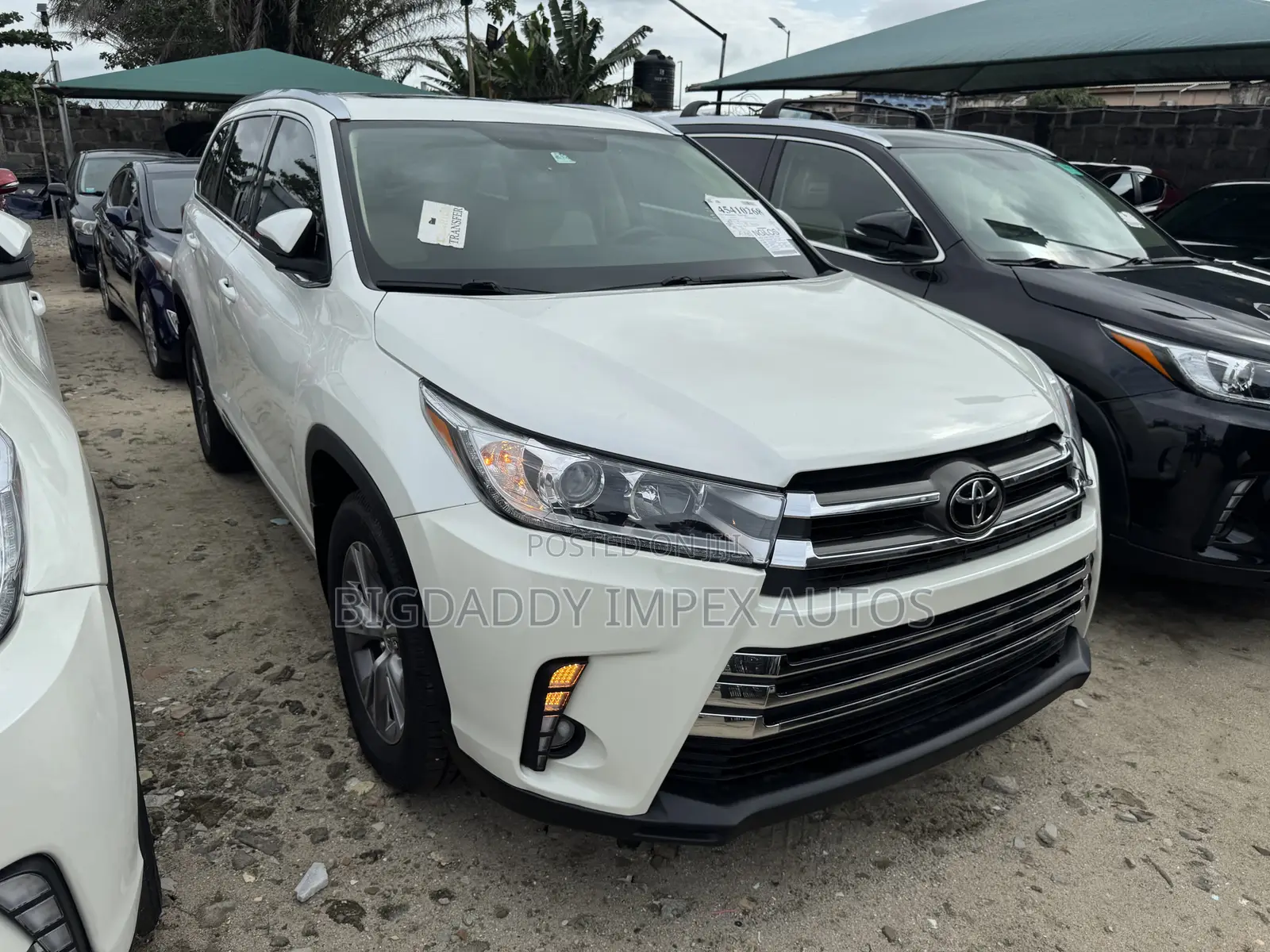 Toyota Highlander XLE 4dr SUV AWD (3.5L 6cyl 6A) 2015 White