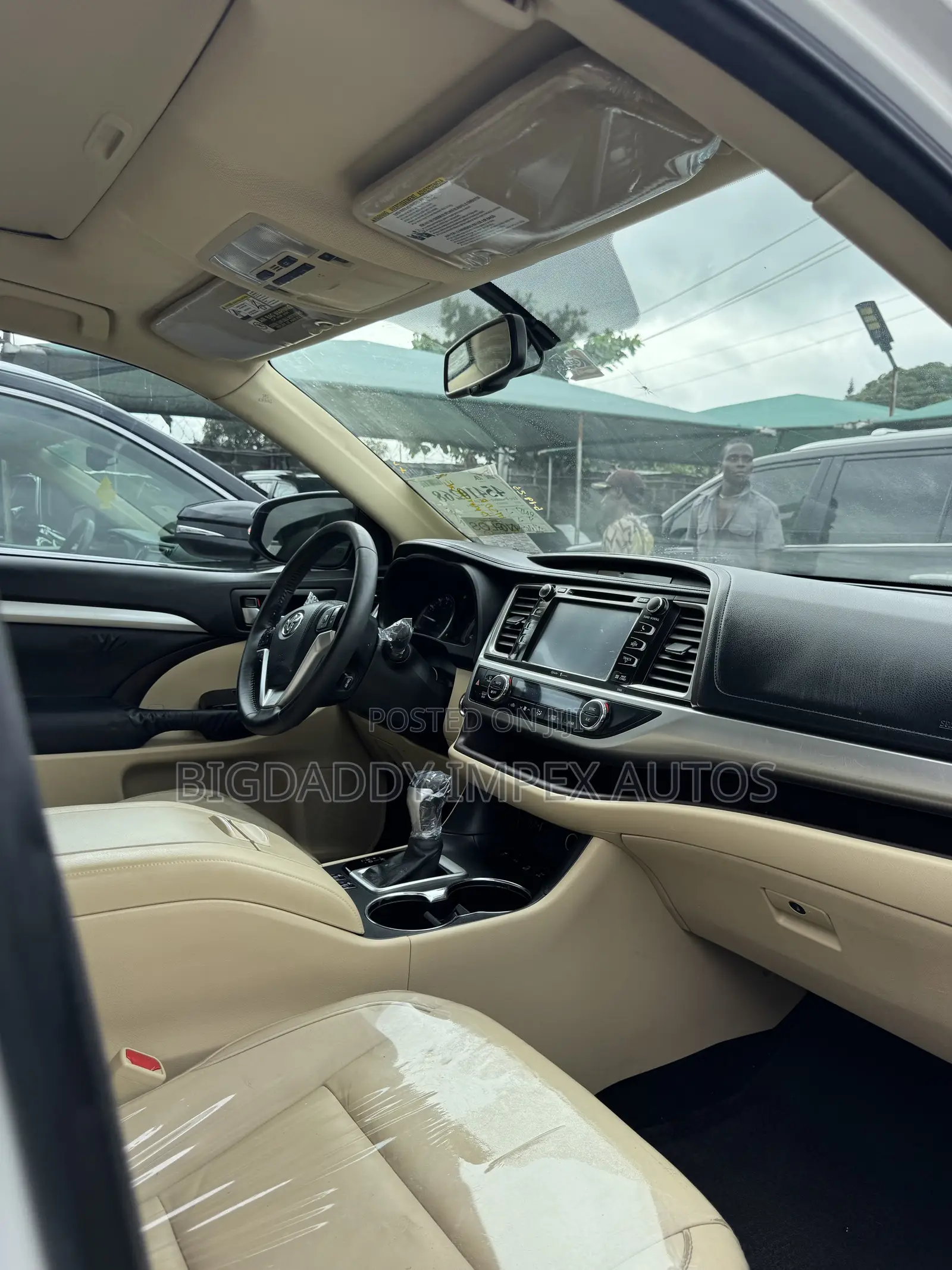 Toyota Highlander XLE 4dr SUV AWD (3.5L 6cyl 6A) 2015 White