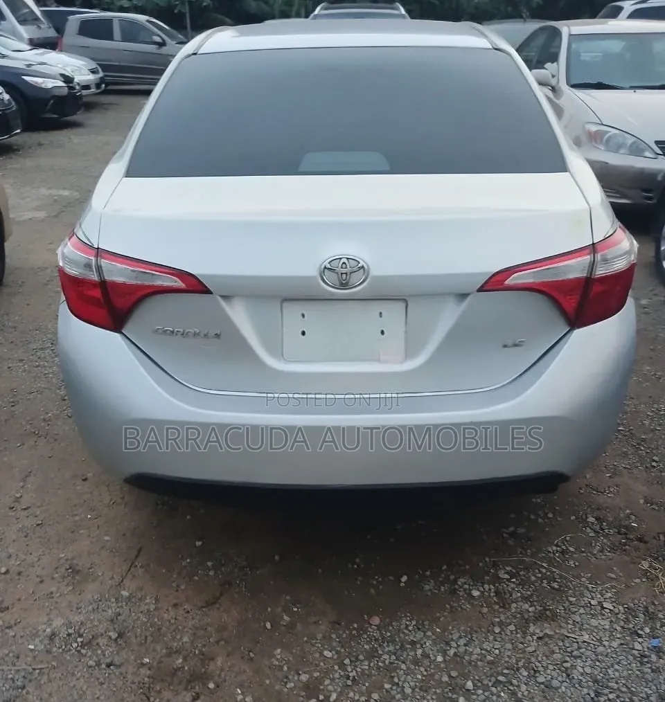 Toyota Corolla 2015 White