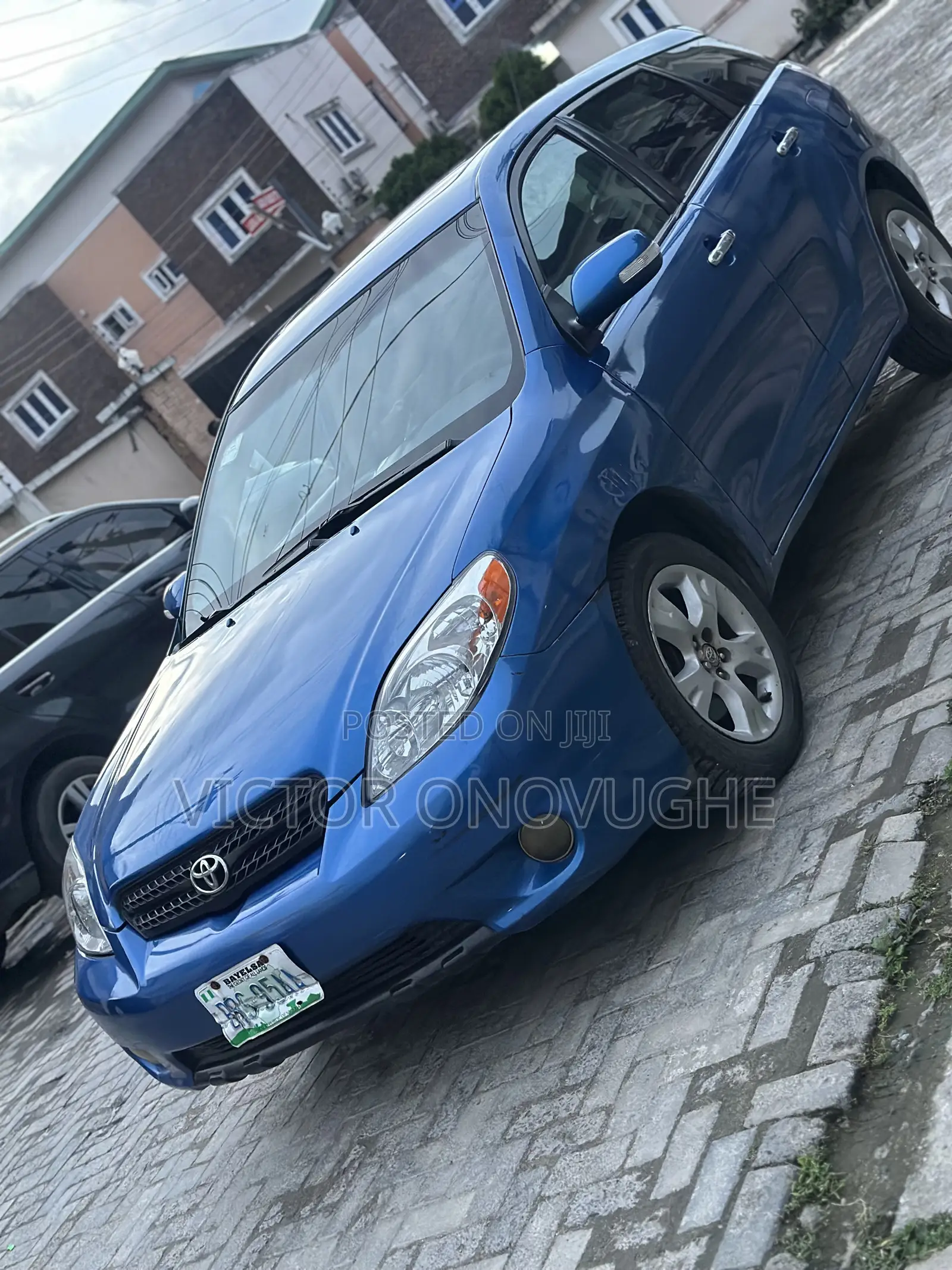 Toyota Matrix XR Hatchback AWD (1.8L 4cyl 4A) 2005 Blue