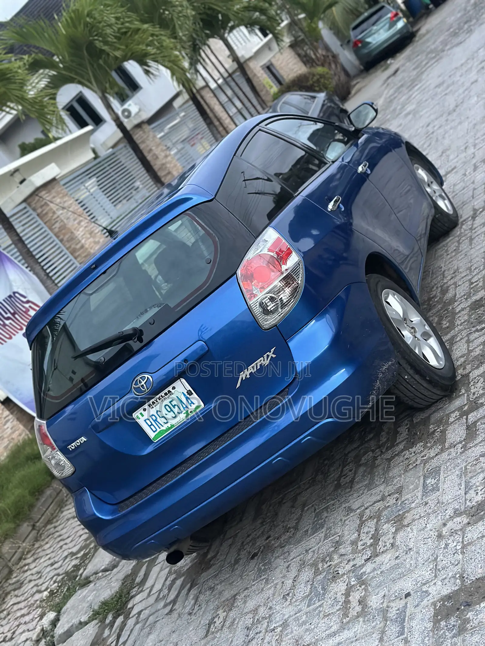 Toyota Matrix XR Hatchback AWD (1.8L 4cyl 4A) 2005 Blue
