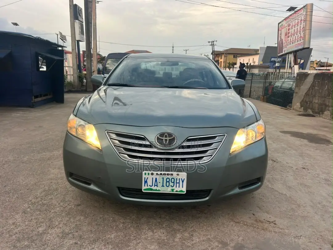 Toyota Camry LE 4dr Sedan (2.4L 4cyl 5A) 2009 Green