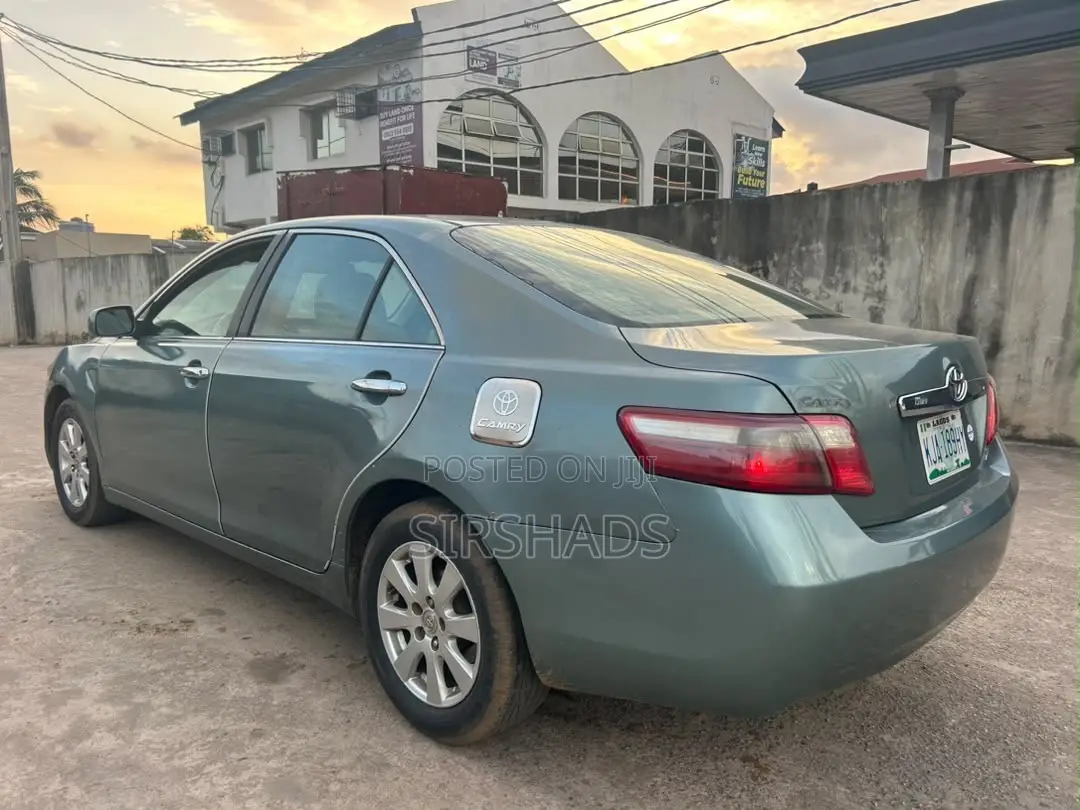 Toyota Camry LE 4dr Sedan (2.4L 4cyl 5A) 2009 Green