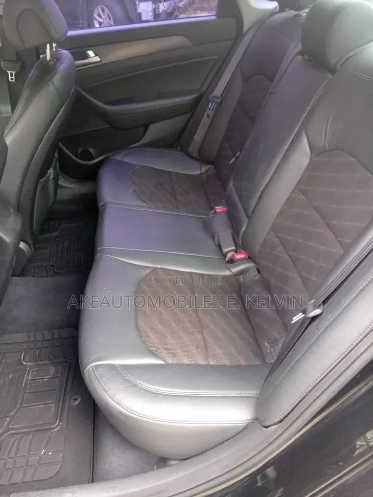 Hyundai Sonata SE 4dr Sedan (2.4L 4cyl 6A) 2015 Black