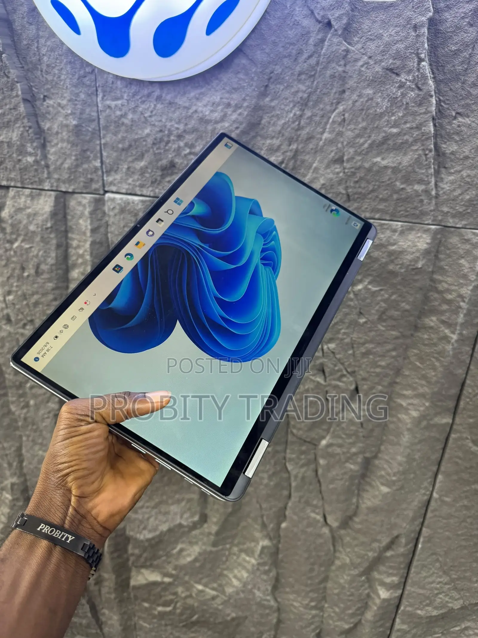 Laptop Dell Latitude 7400 2-in-1 8GB Intel Core i5 SSD 512GB