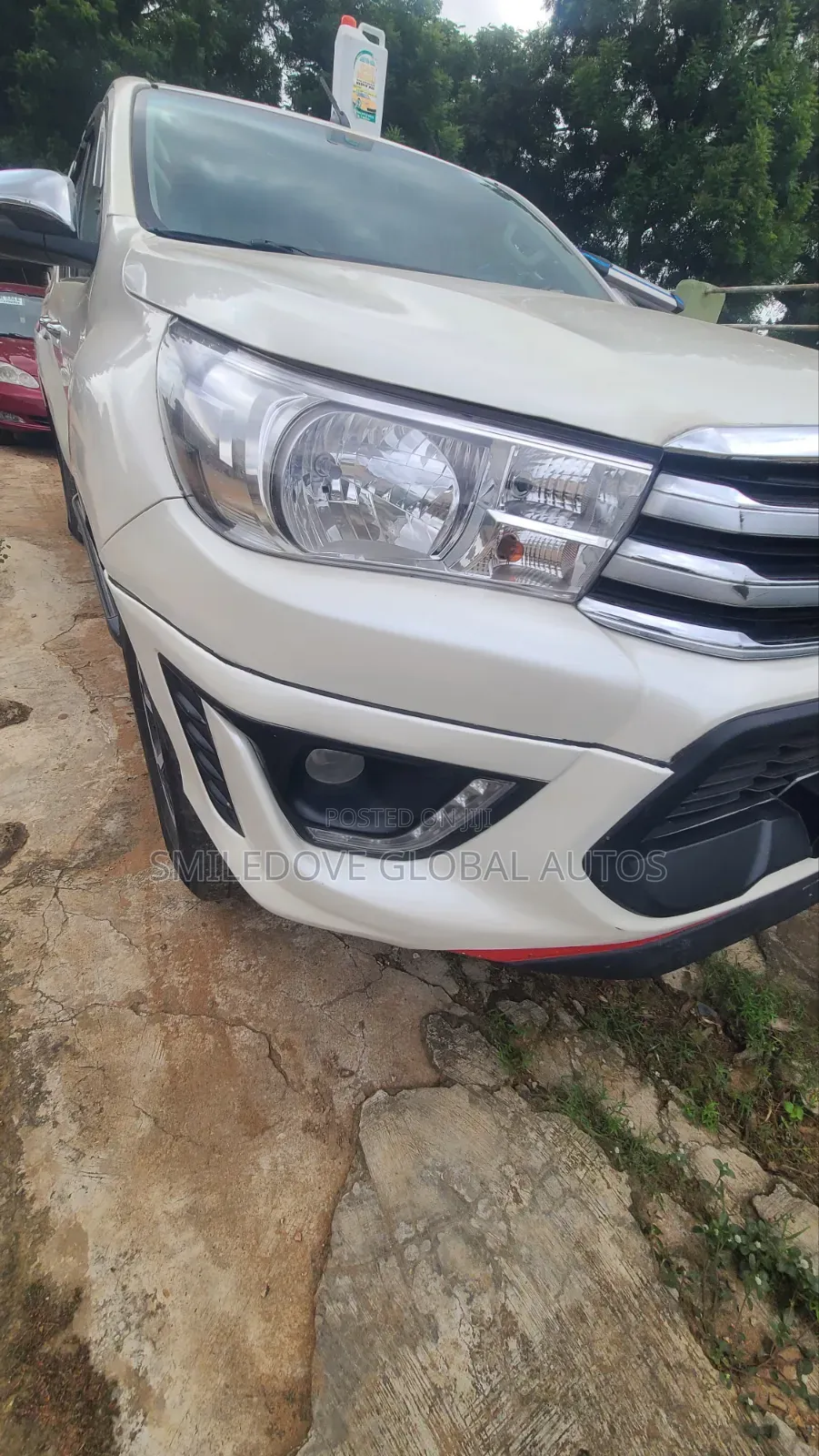 Toyota Hilux 2019 White