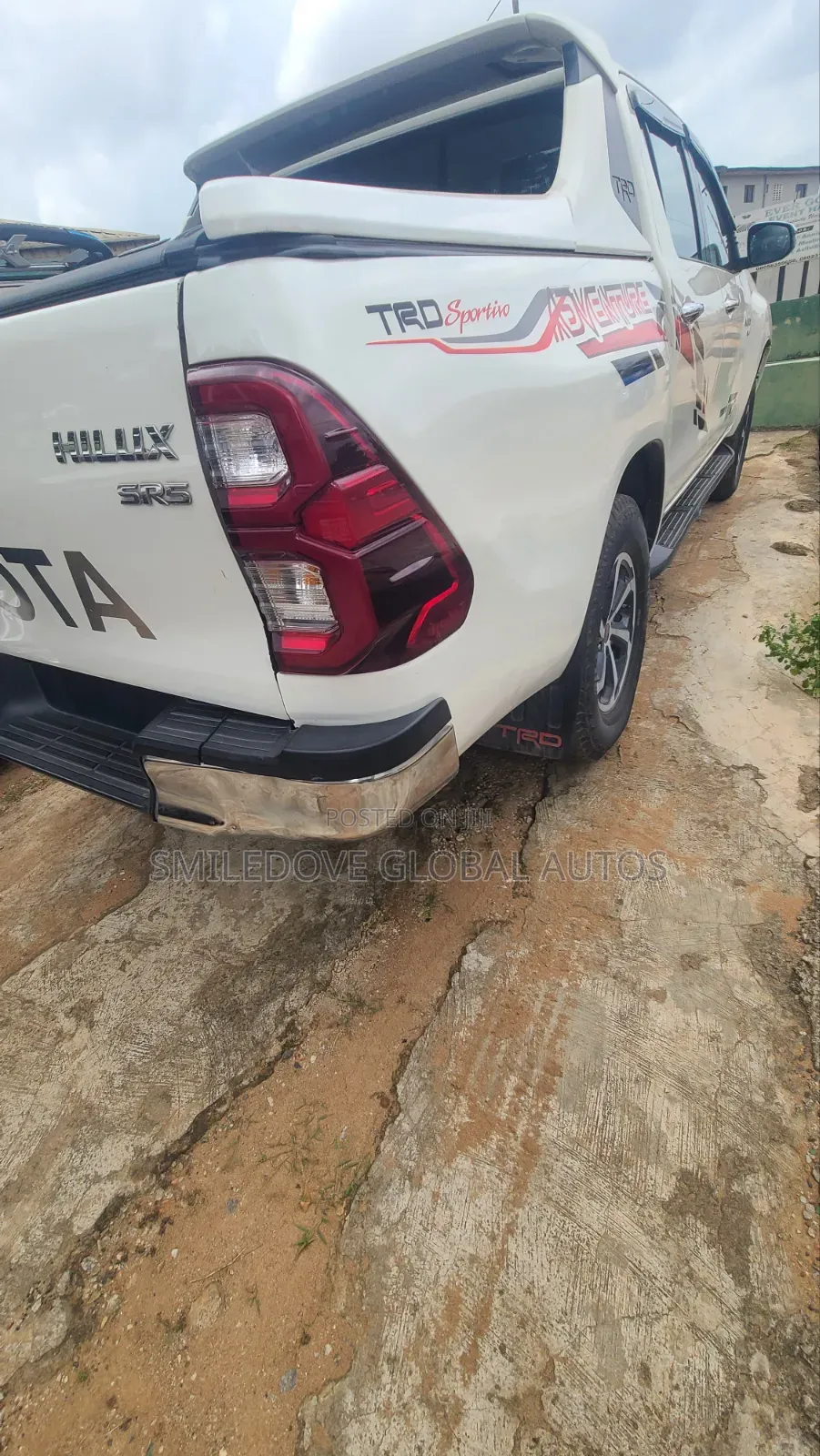 Toyota Hilux 2019 White