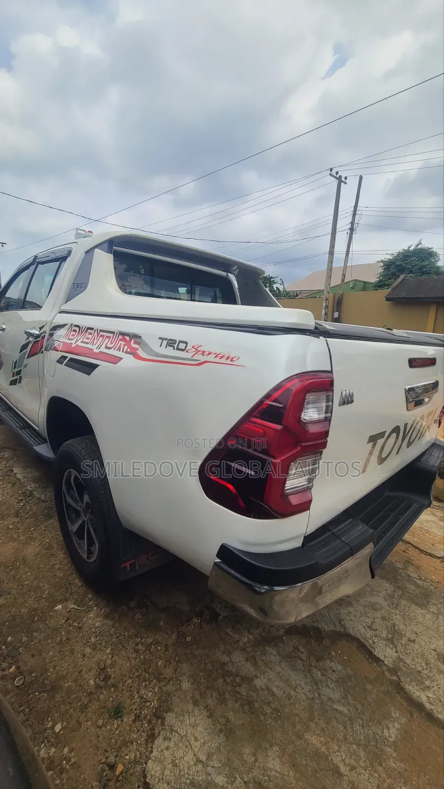 Toyota Hilux 2019 White