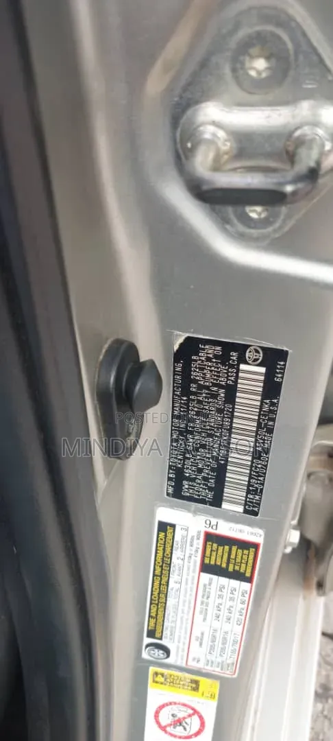 Toyota Camry 2015 Gold