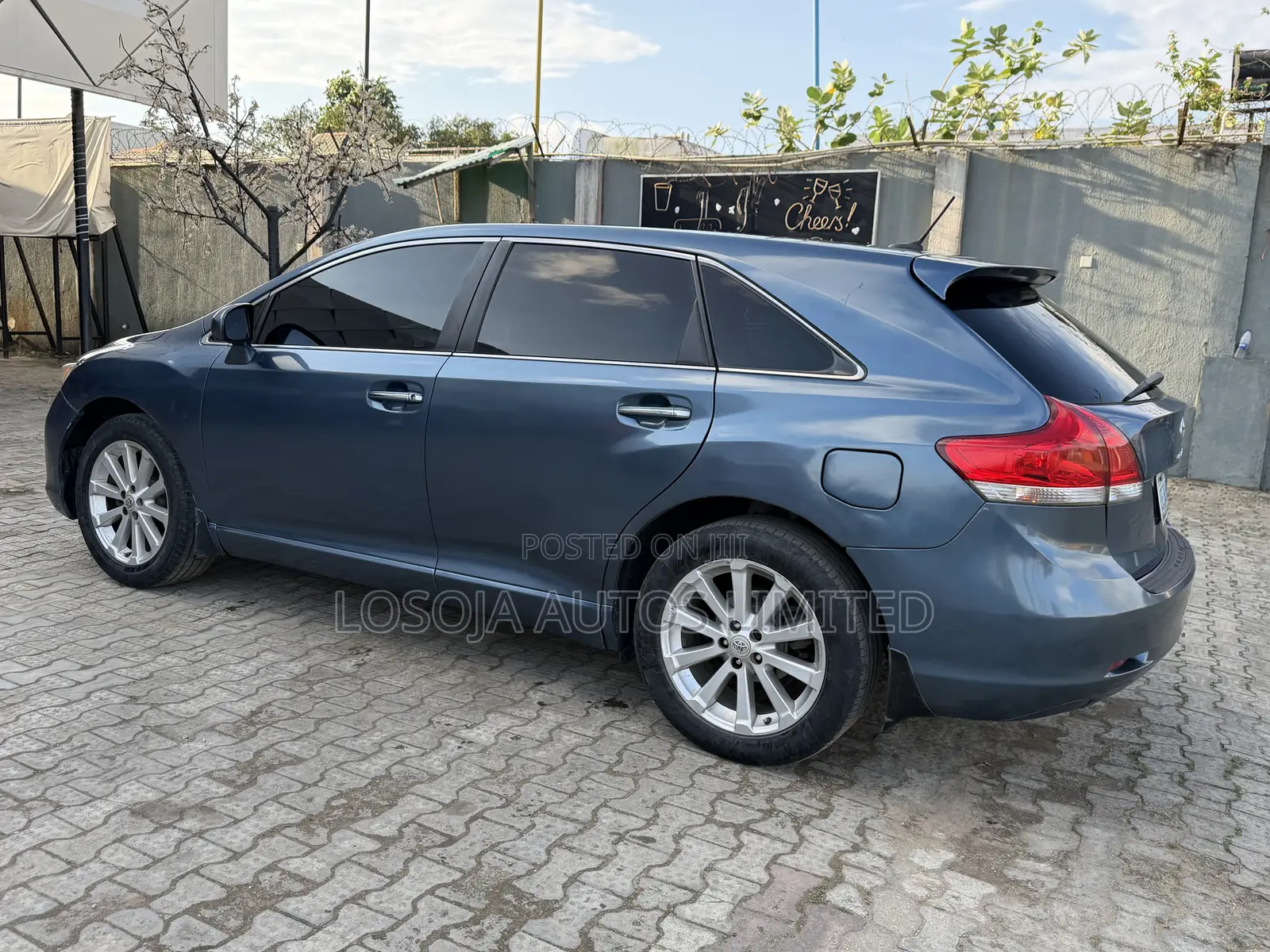 Toyota Venza AWD 2011 Blue