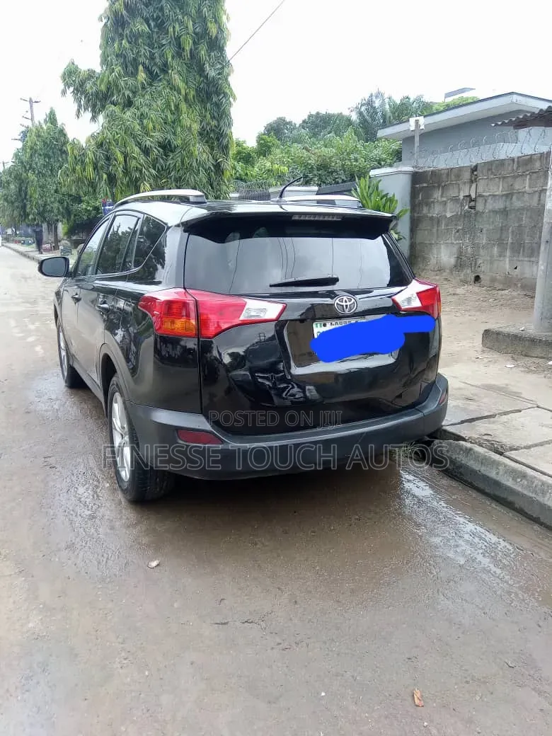 Toyota RAV4 Limited 4dr SUV (2.5L 4cyl 6A) 2014 Black