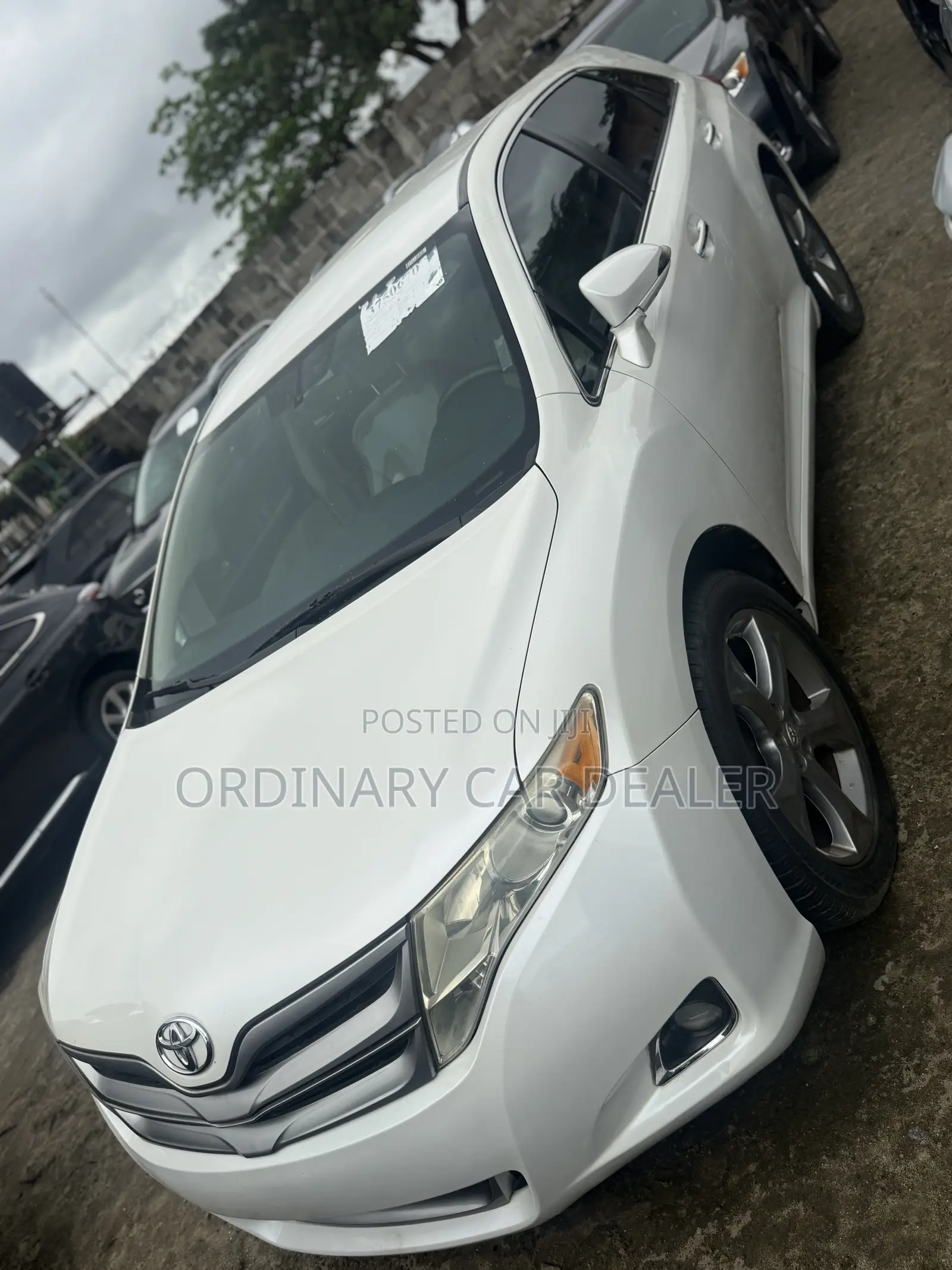 Toyota Venza XLE 2011 White