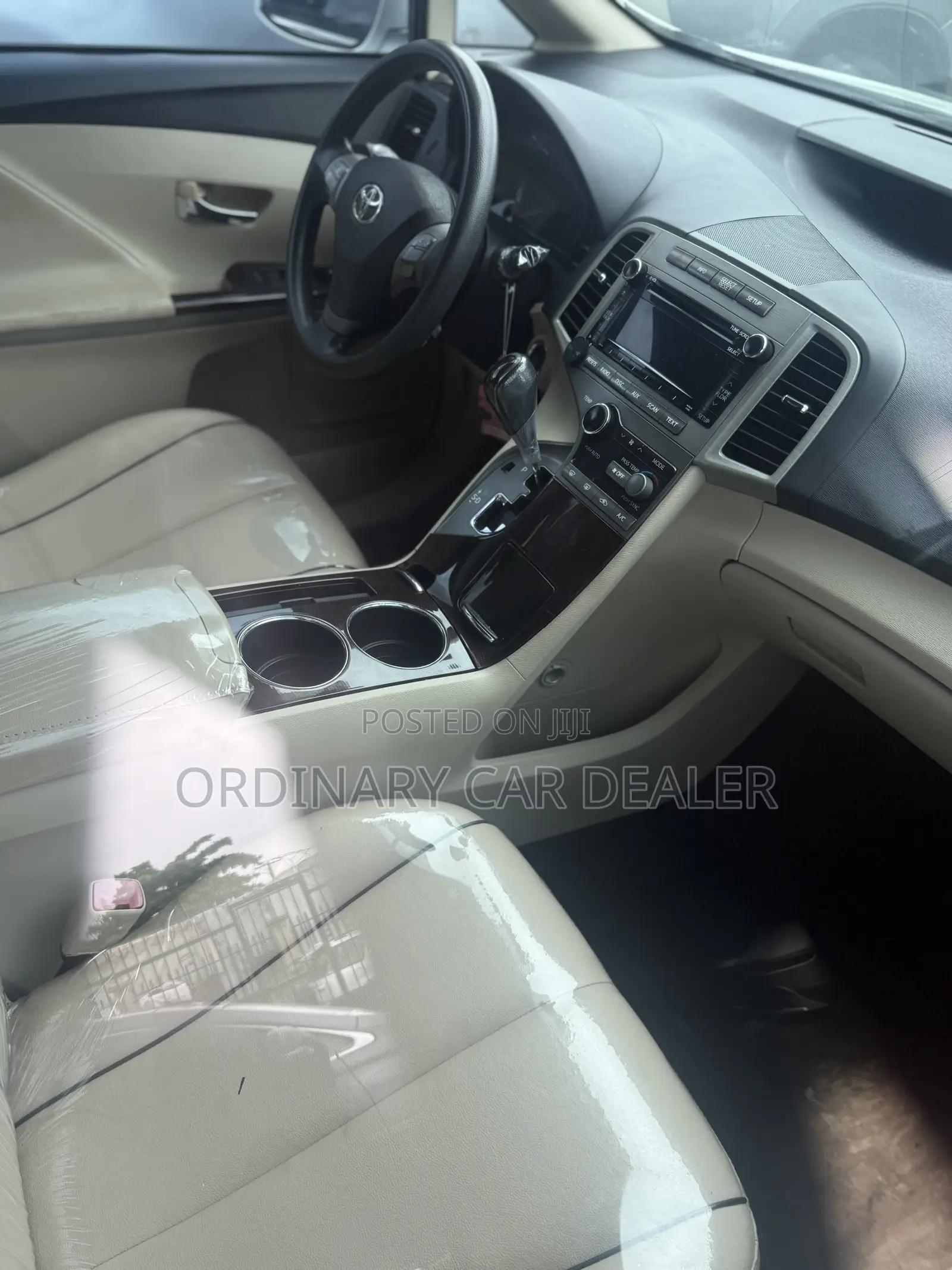 Toyota Venza XLE 2011 White
