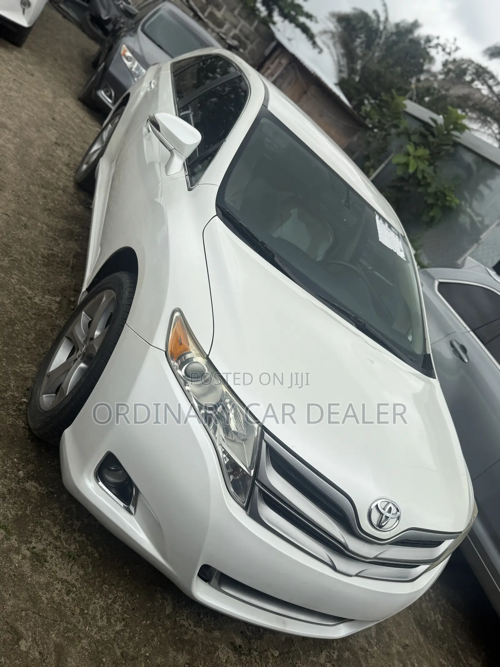 Toyota Venza XLE 2011 White