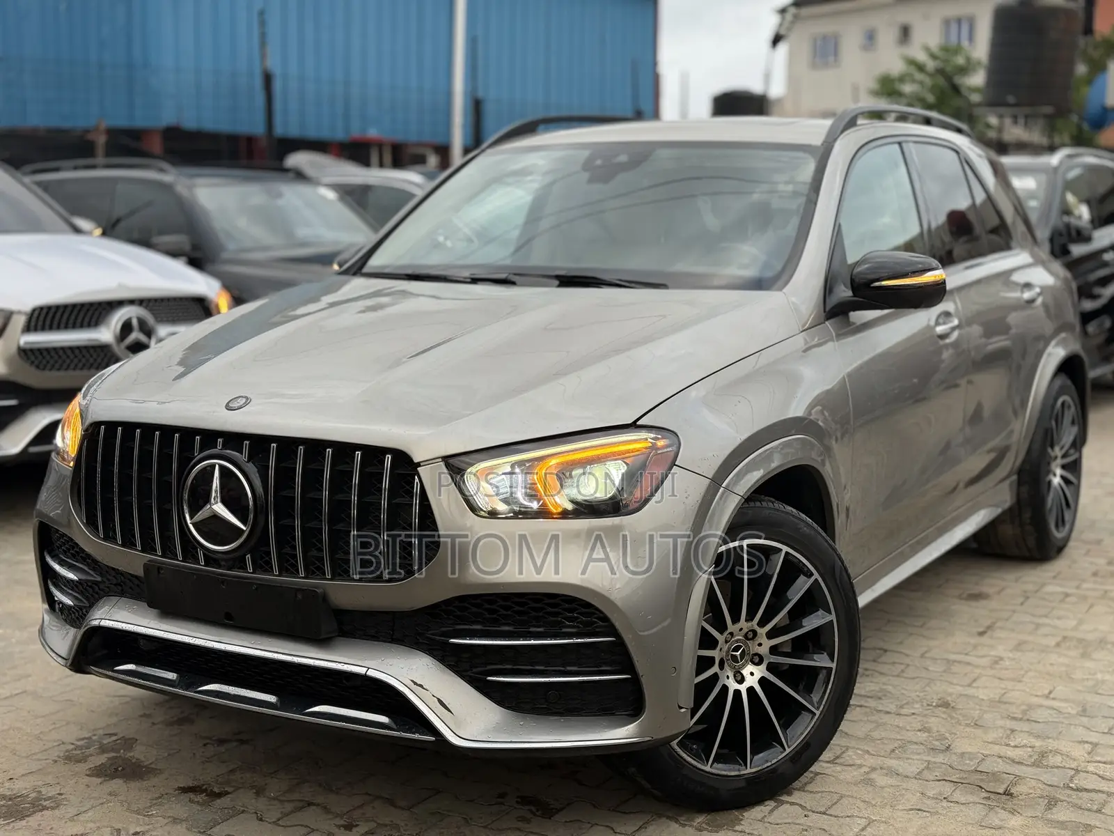 Mercedes-Benz GLE-Class GLE 350 4MATIC 2022 Gold