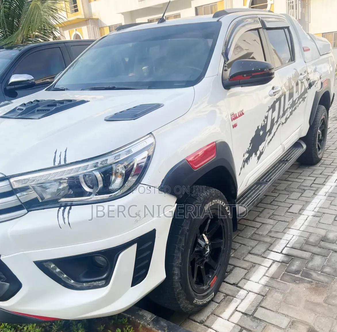 Toyota Hilux 2020 White