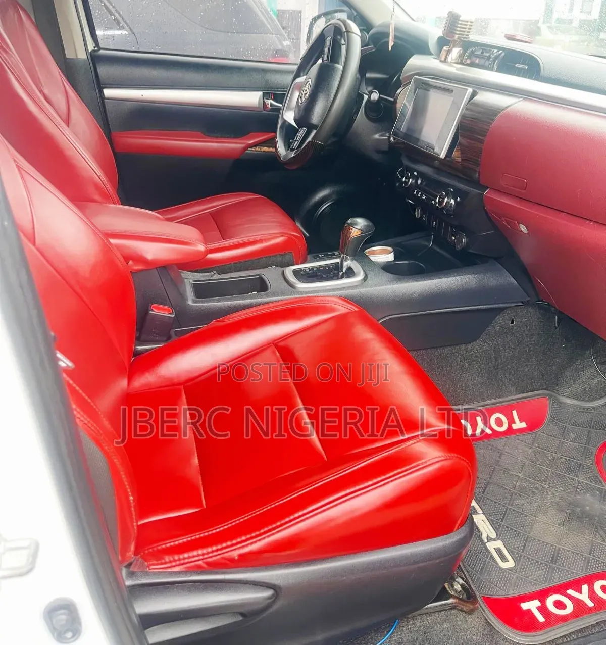 Toyota Hilux 2020 White
