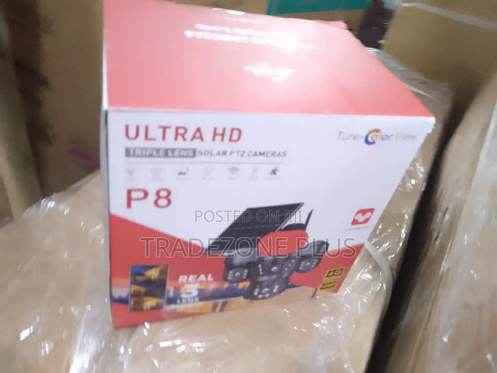 Solar Outdoor PTZ Camera With Triple Camera View