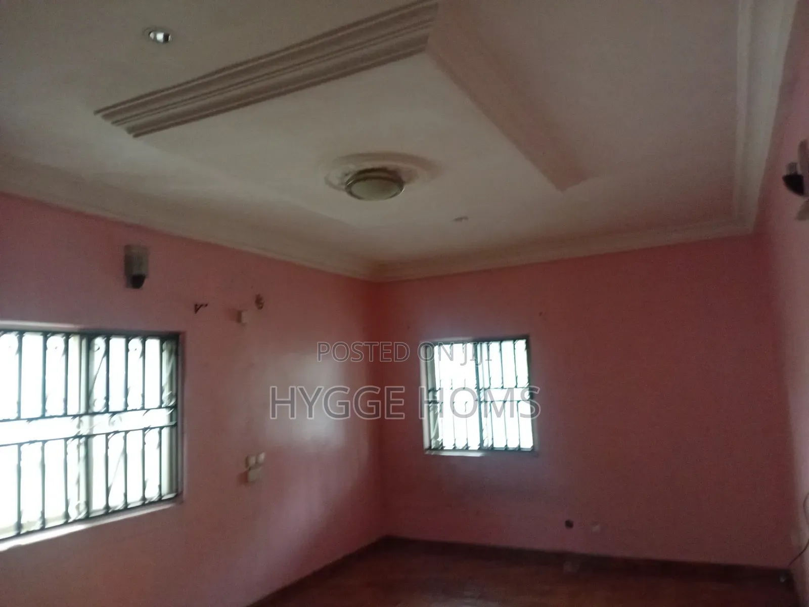 3bdrm Block of Flats in Off Allen Avenue, Ikeja for sale