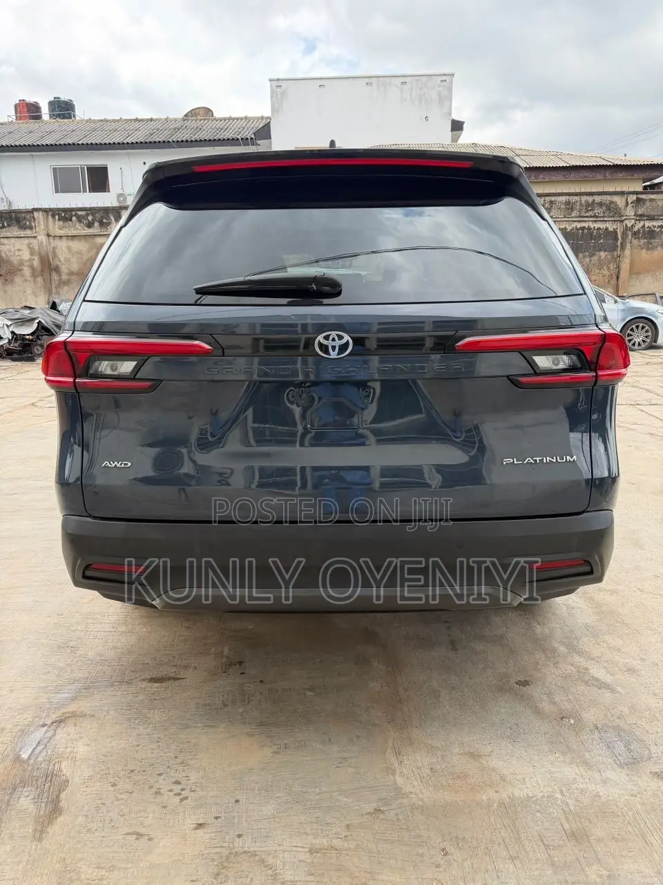 Toyota Grand Highlander Platinum AWD 2024 Blue