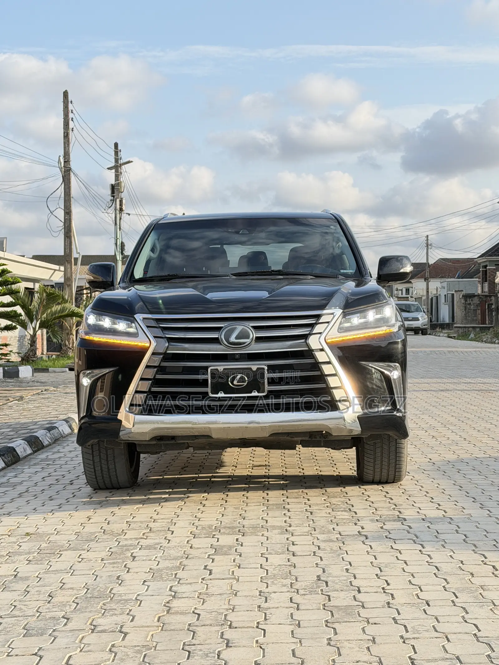 Lexus LX 570 (5 seats) AWD 2017 Black