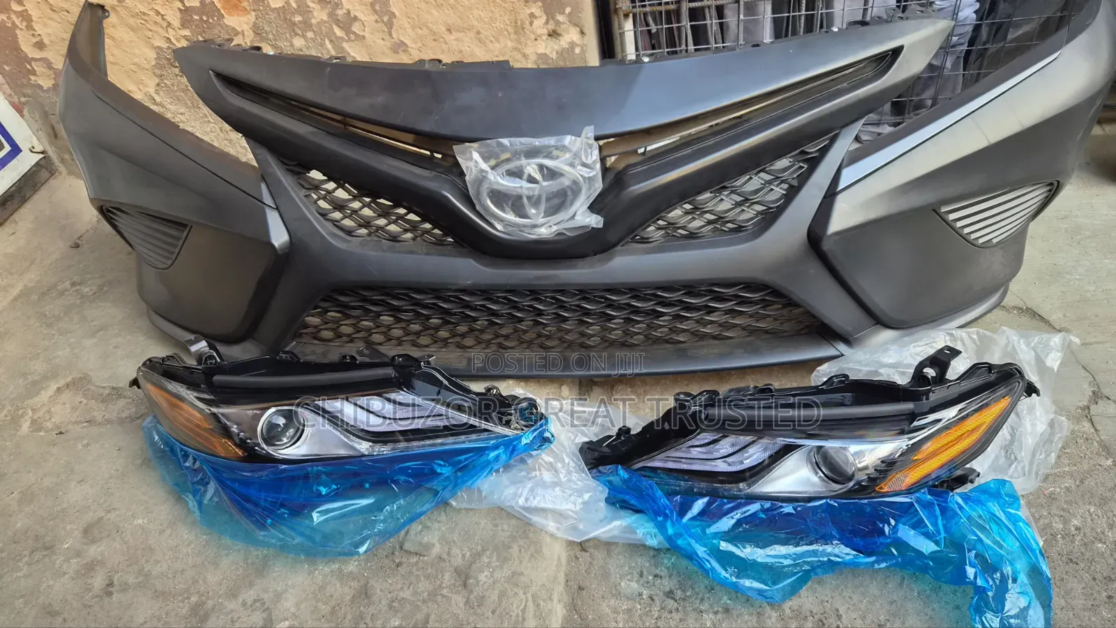 Complete Sports Front Headlamp and Bumper Toyota Camry 2018/2022