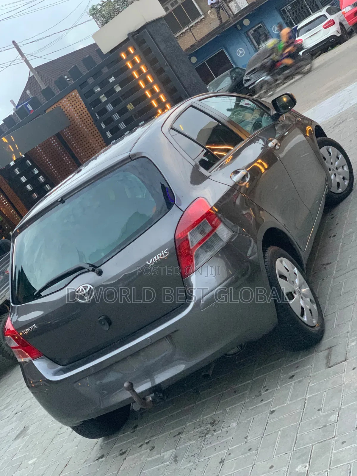 Toyota Yaris 2010 Gray