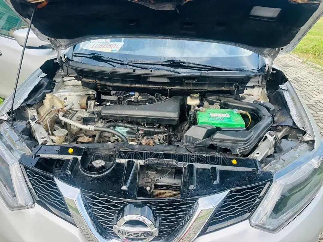Nissan Rogue SV AWD 2016 Silver