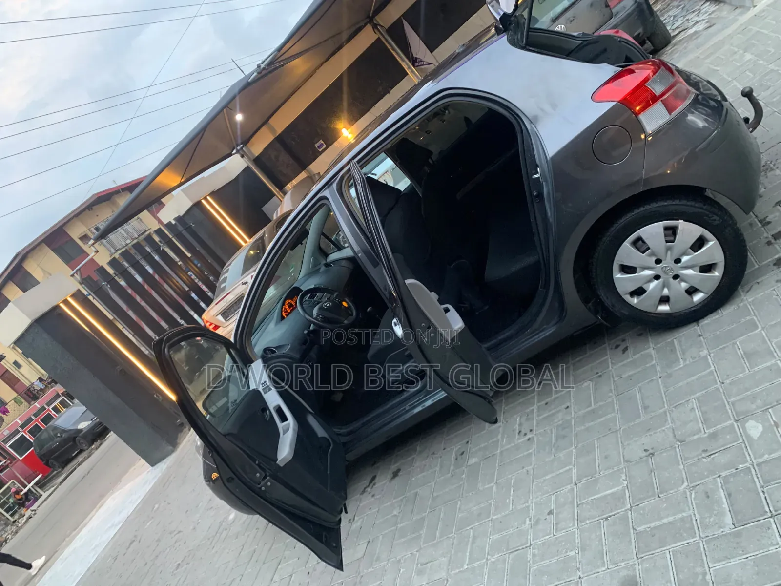 Toyota Yaris 2010 Gray