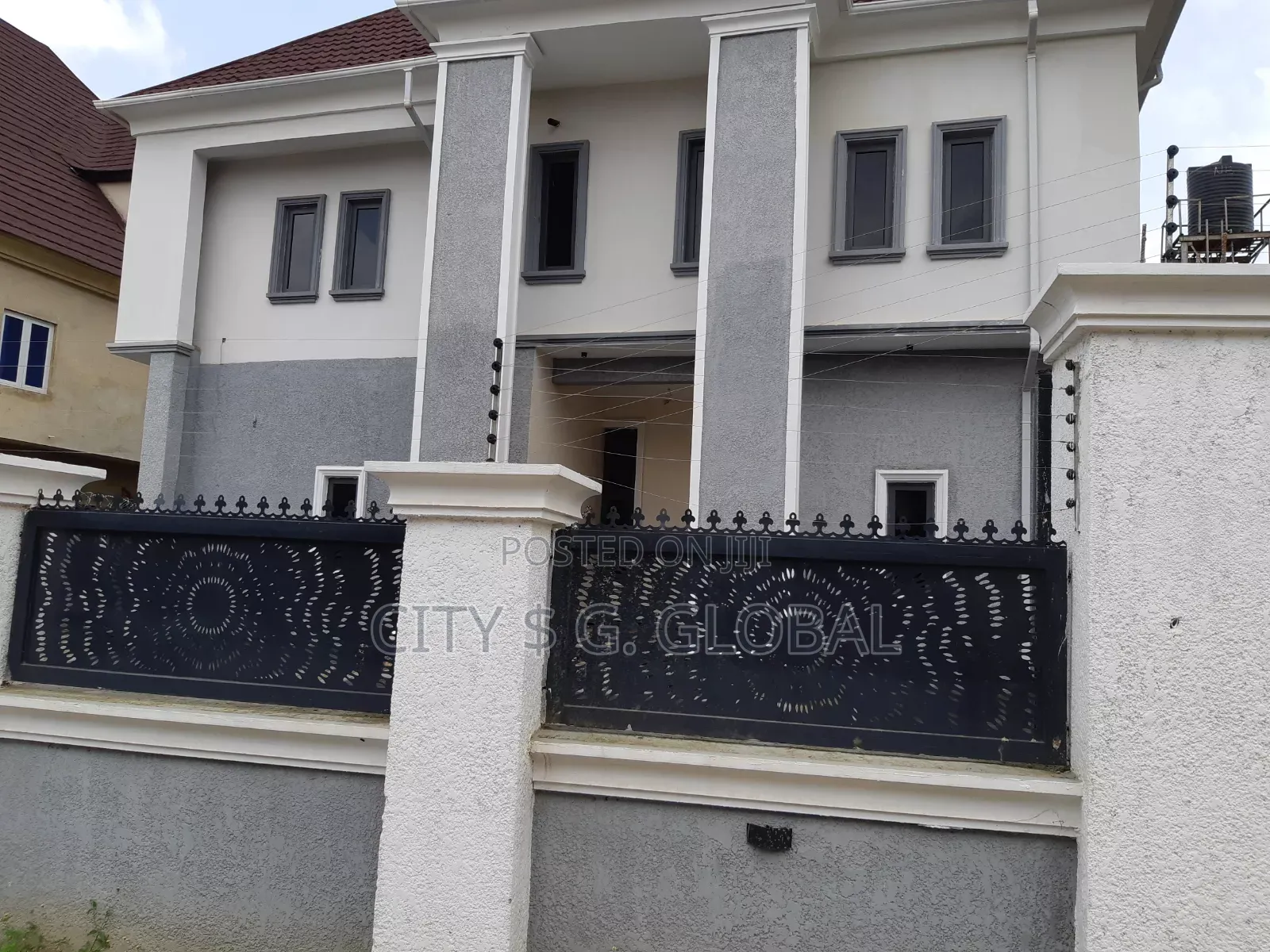 Furnished 5bdrm Duplex in Gaduwa for sale