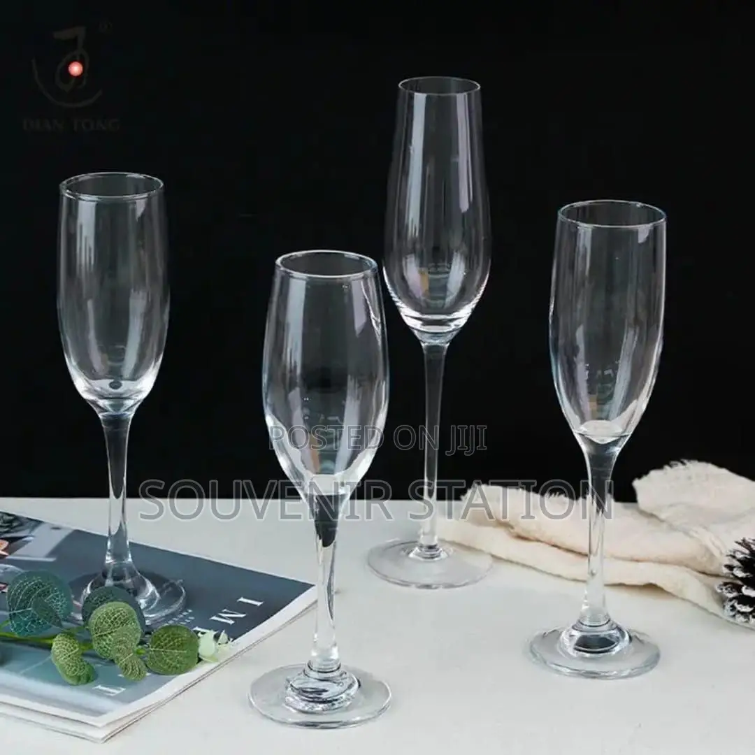 Acrylic Champagne Flutes (Unbreakable ) X6