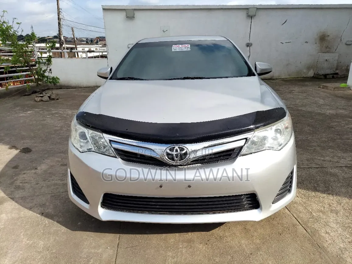 Toyota Camry 2013 Silver