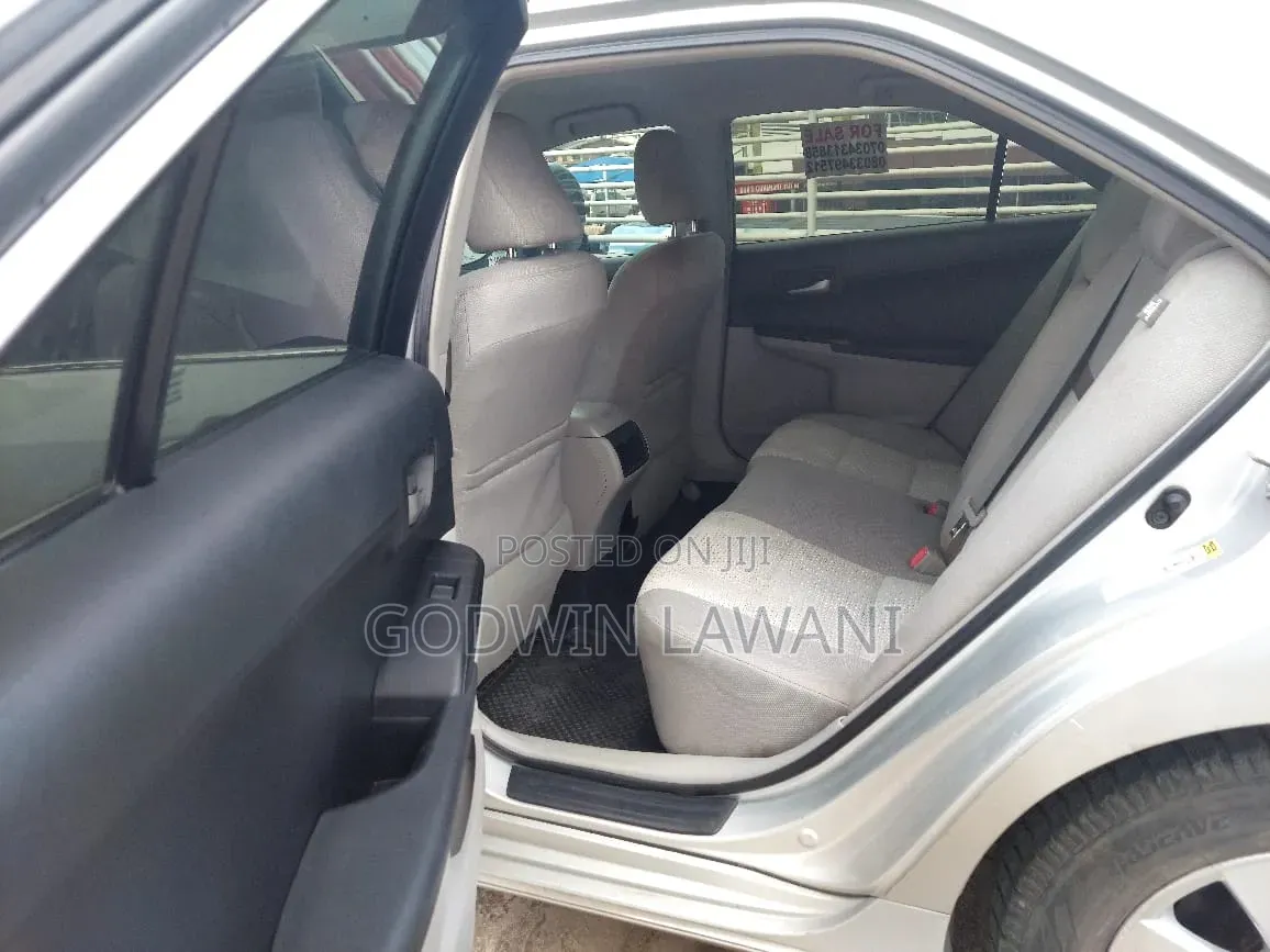 Toyota Camry 2013 Silver