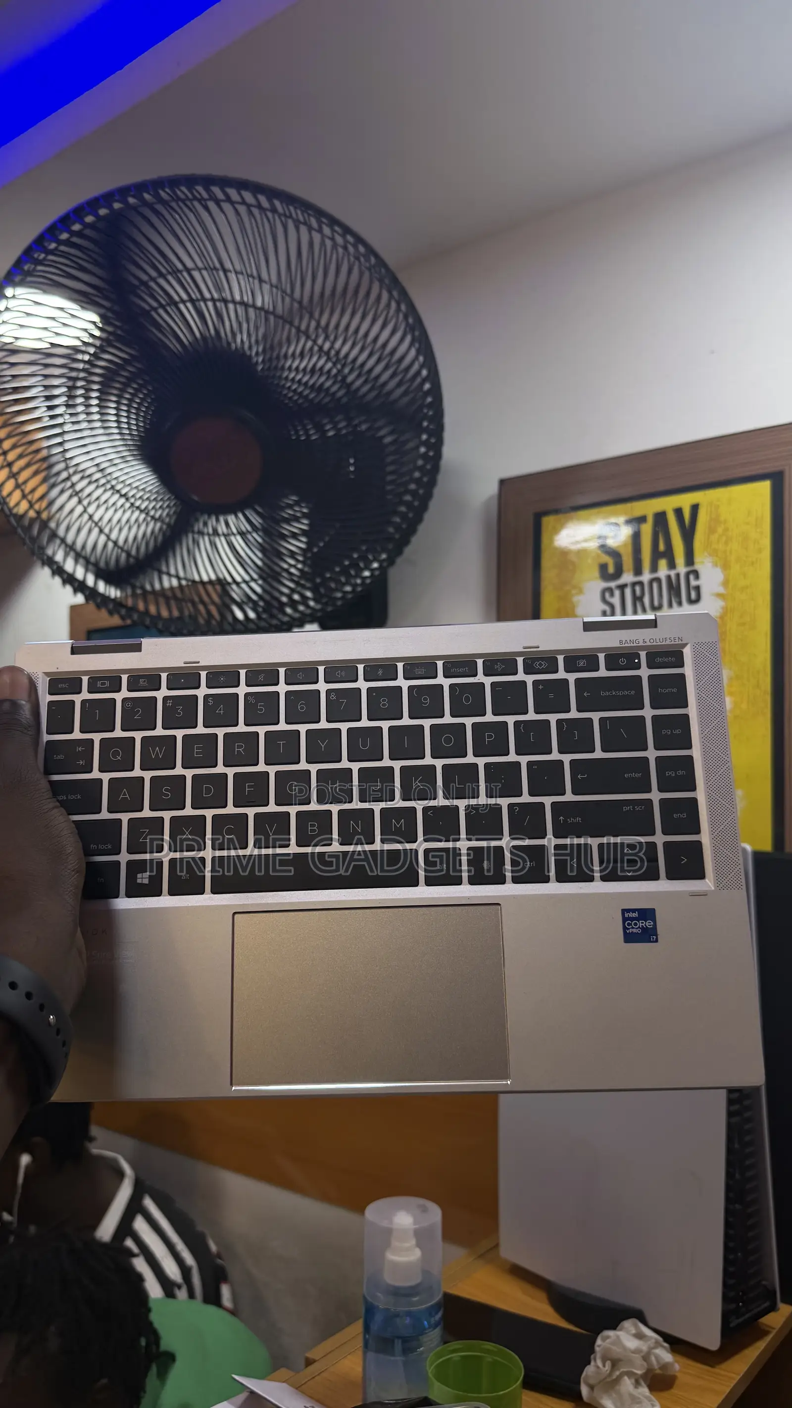Laptop HP EliteBook 1040 G8 16GB Intel Core i7 SSD 512GB
