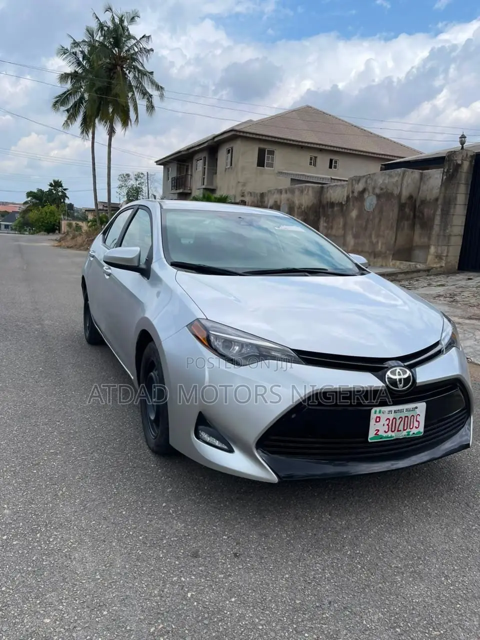 Toyota Corolla LE 4dr Sedan (1.8L 4cyl CVT) 2017 Silver