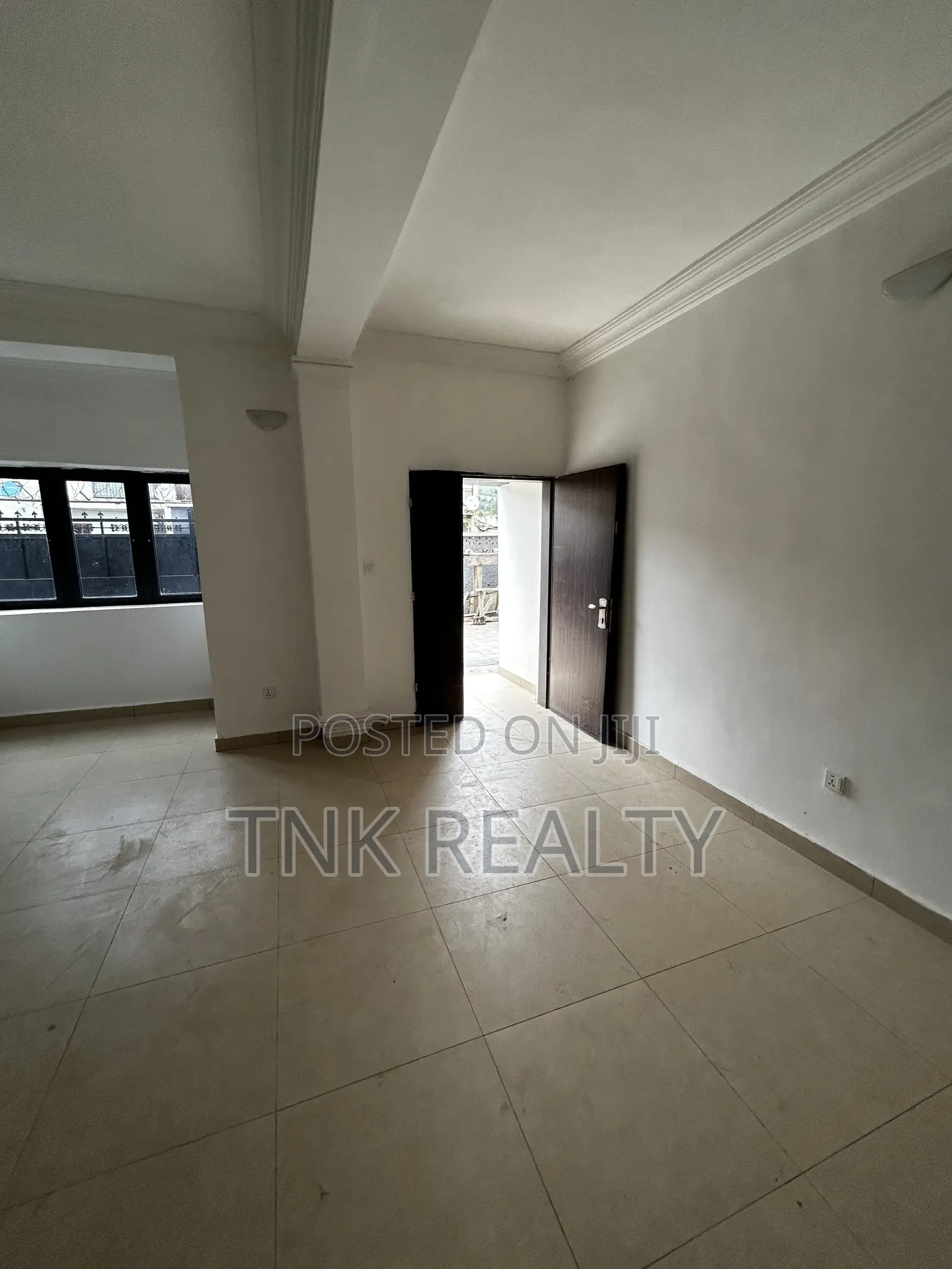 4bdrm Duplex in Kado for sale
