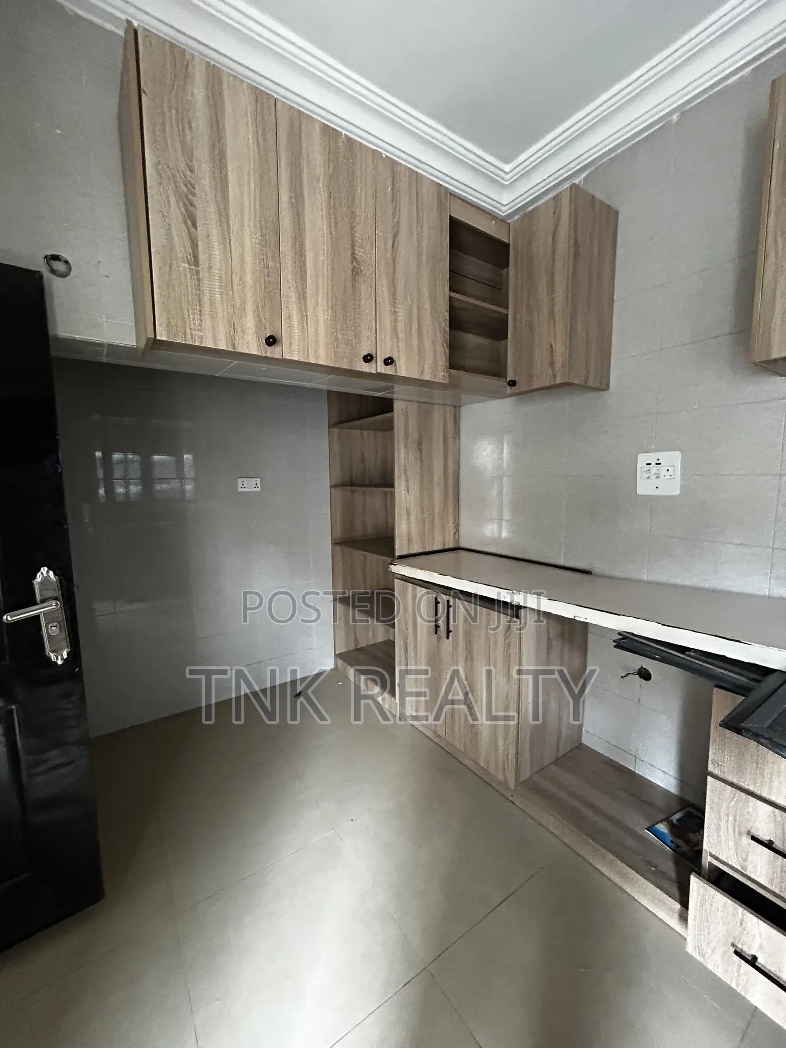 4bdrm Duplex in Kado for sale