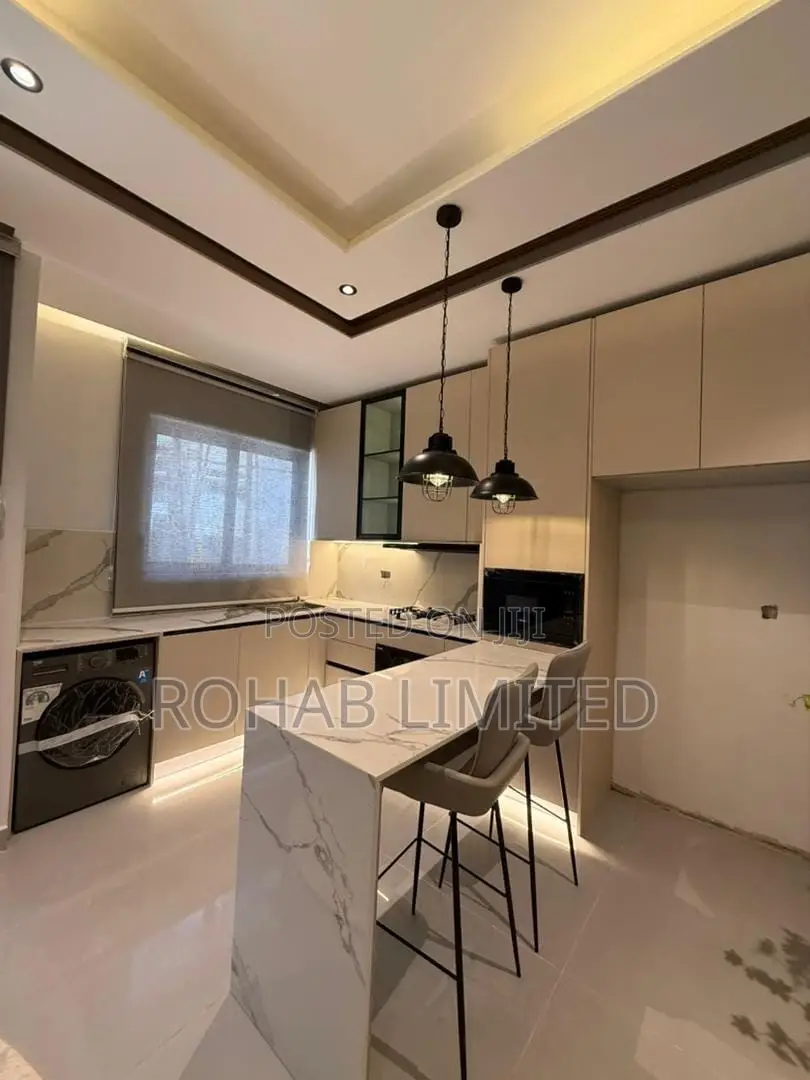 2bdrm Apartment in Den Heights, Lekki Phase 1 for sale