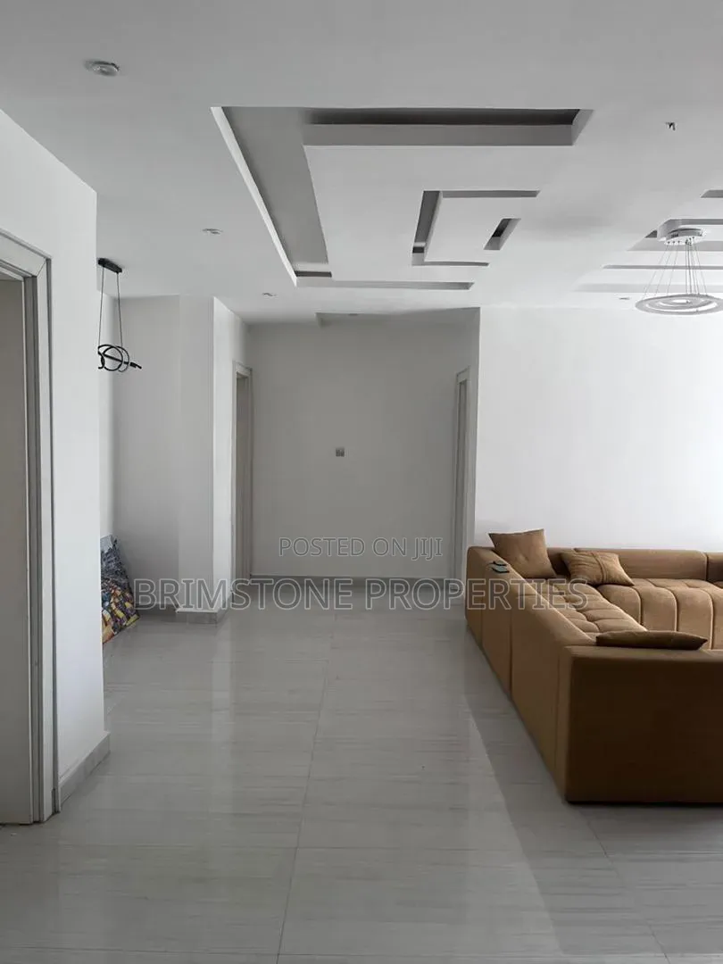 Furnished 3bdrm Apartment in Lekki Phase 1 for sale