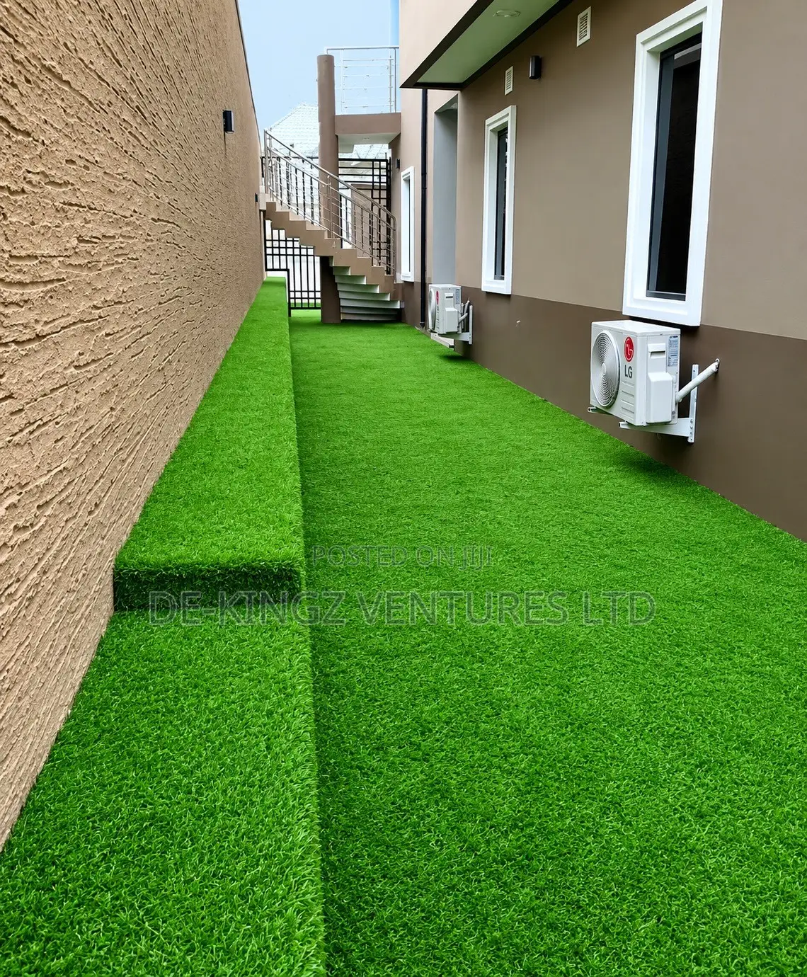 World Class Grass Carpet Rug / Lawanson Surulere Lagos