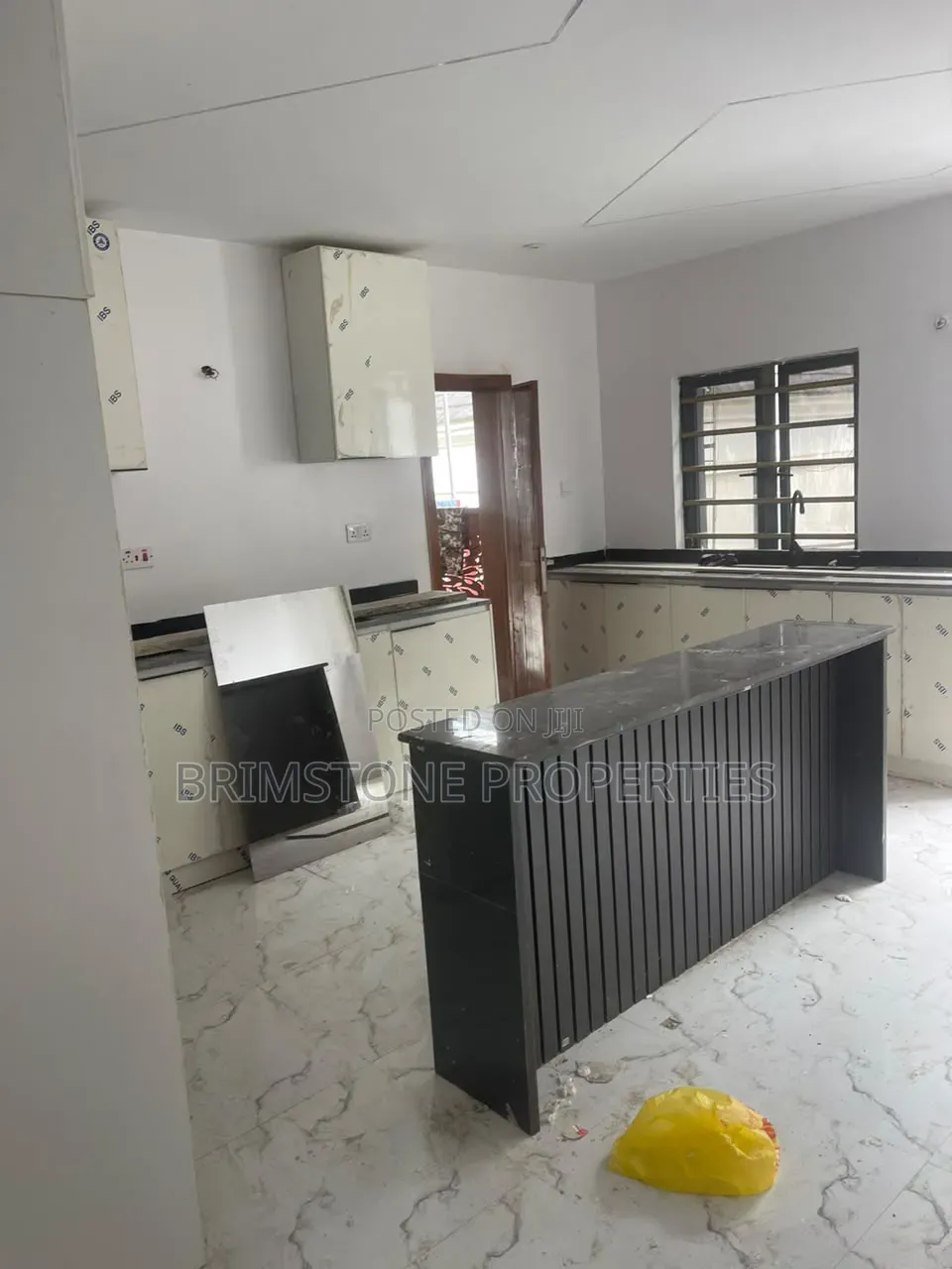 Furnished 3bdrm Apartment in Chevron for rent