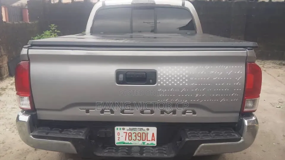 Toyota Tacoma 4dr Double Cab 2016 Gray