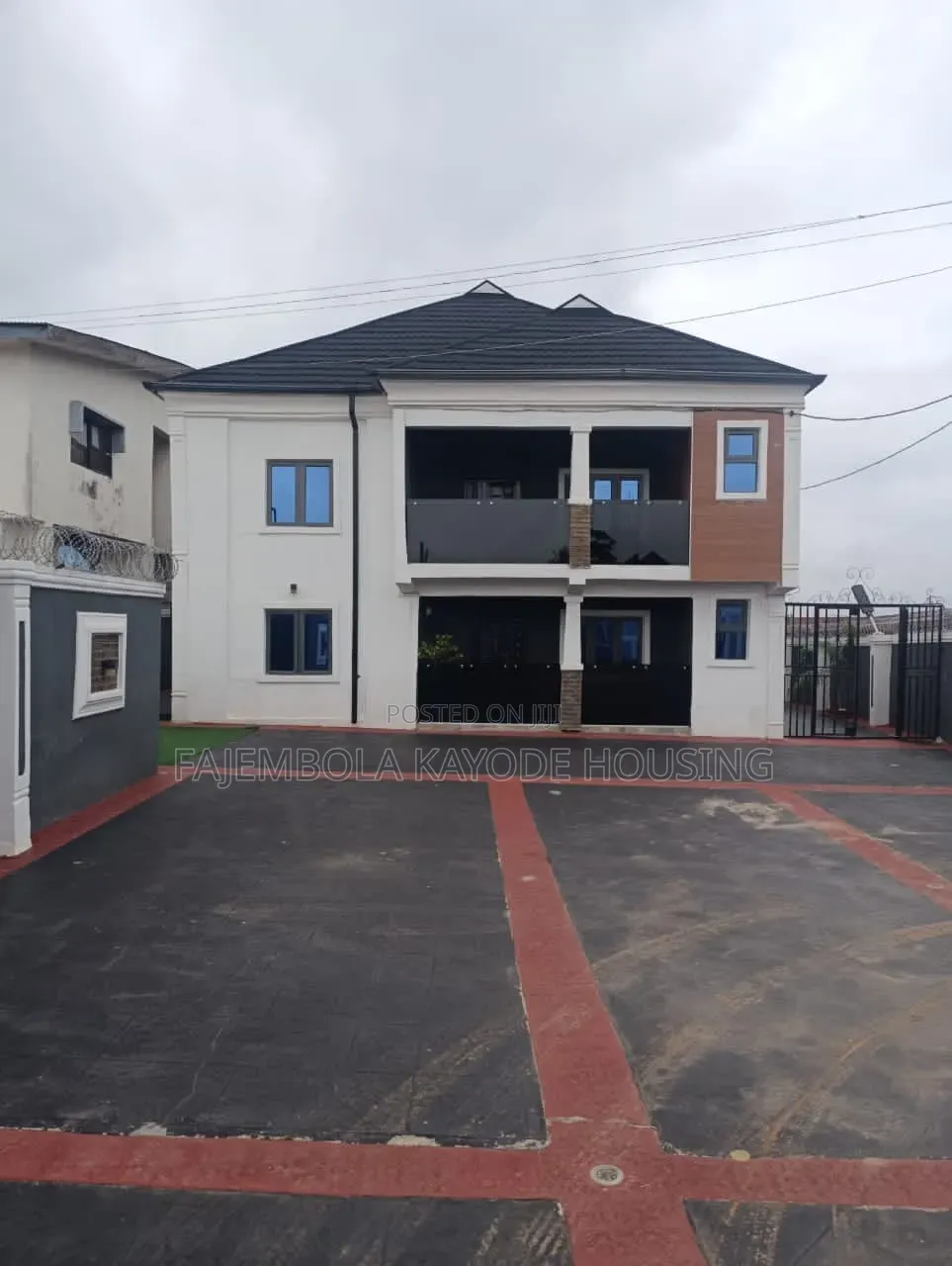 3bdrm Block of Flats in Alexander, Apata for rent