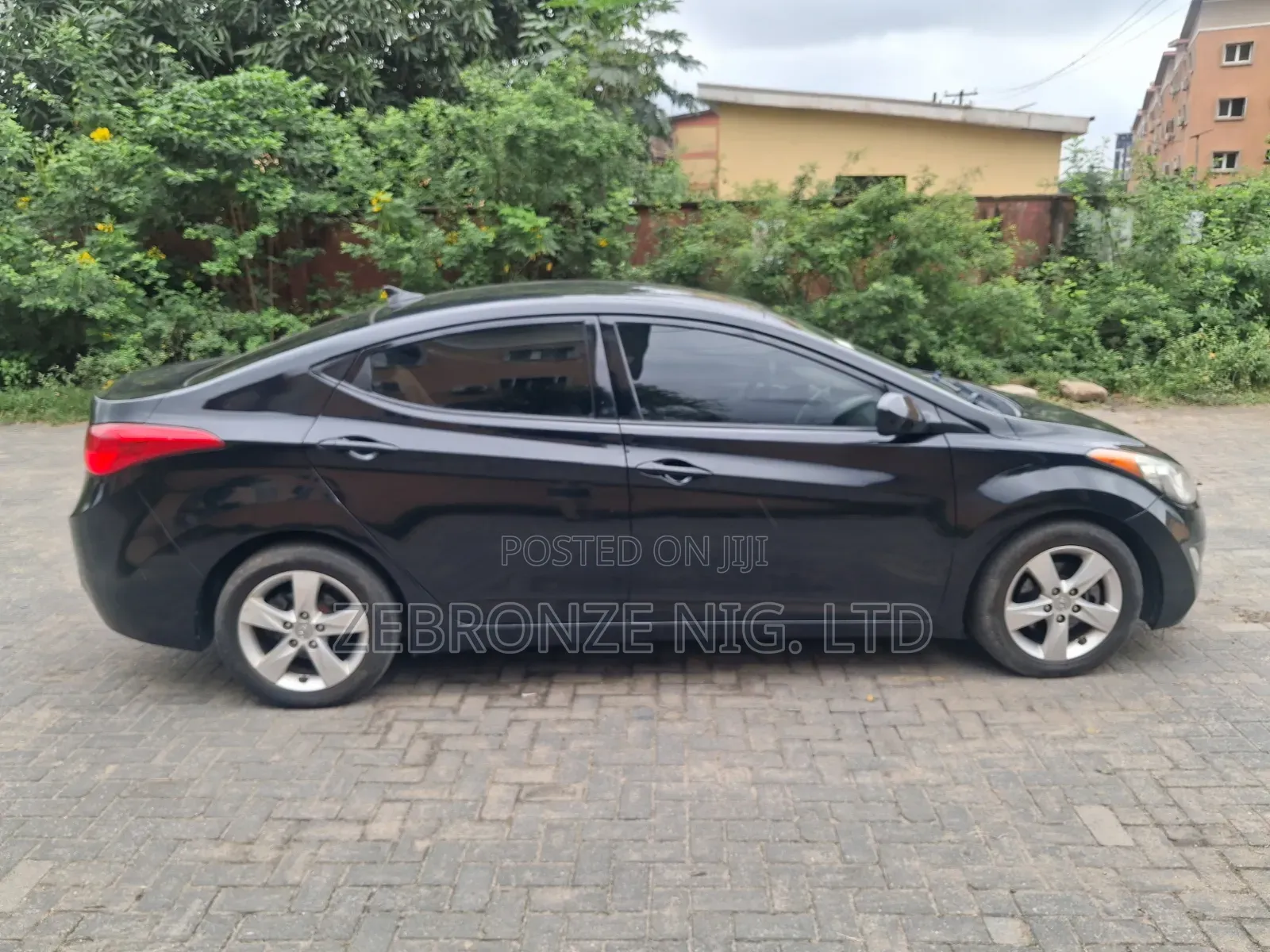 Hyundai Elantra 2013 Black