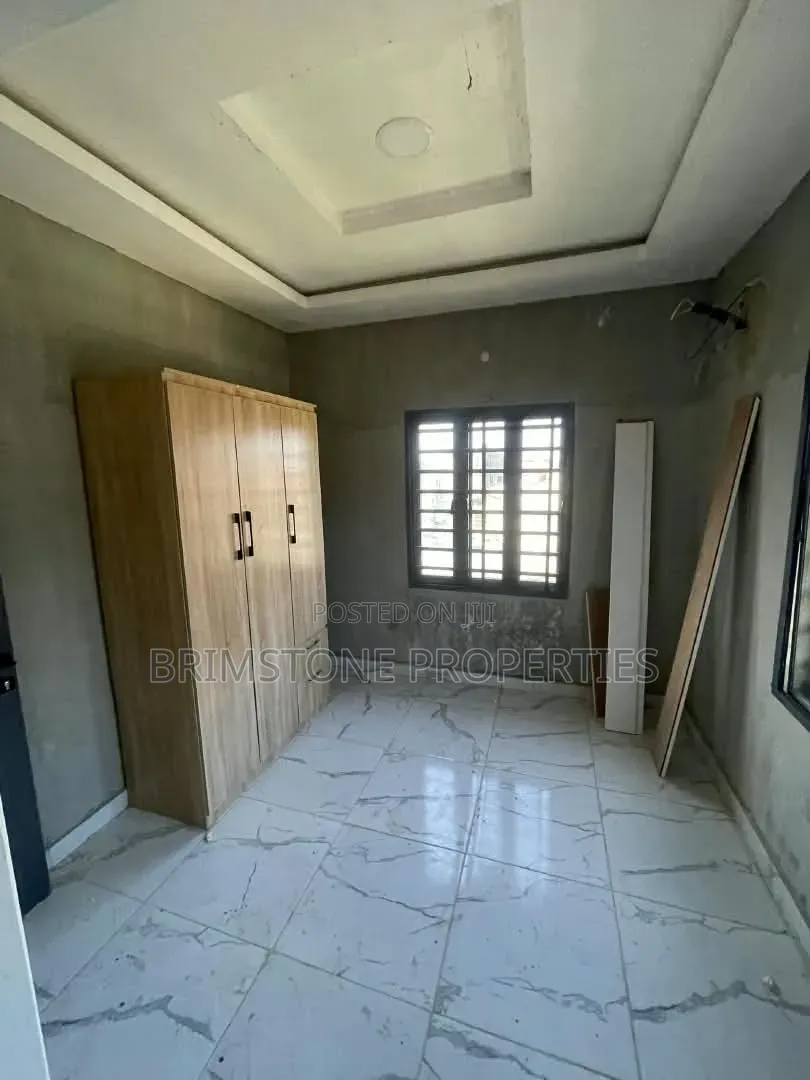 Furnished 2bdrm Apartment in Peninsula Estate for rent