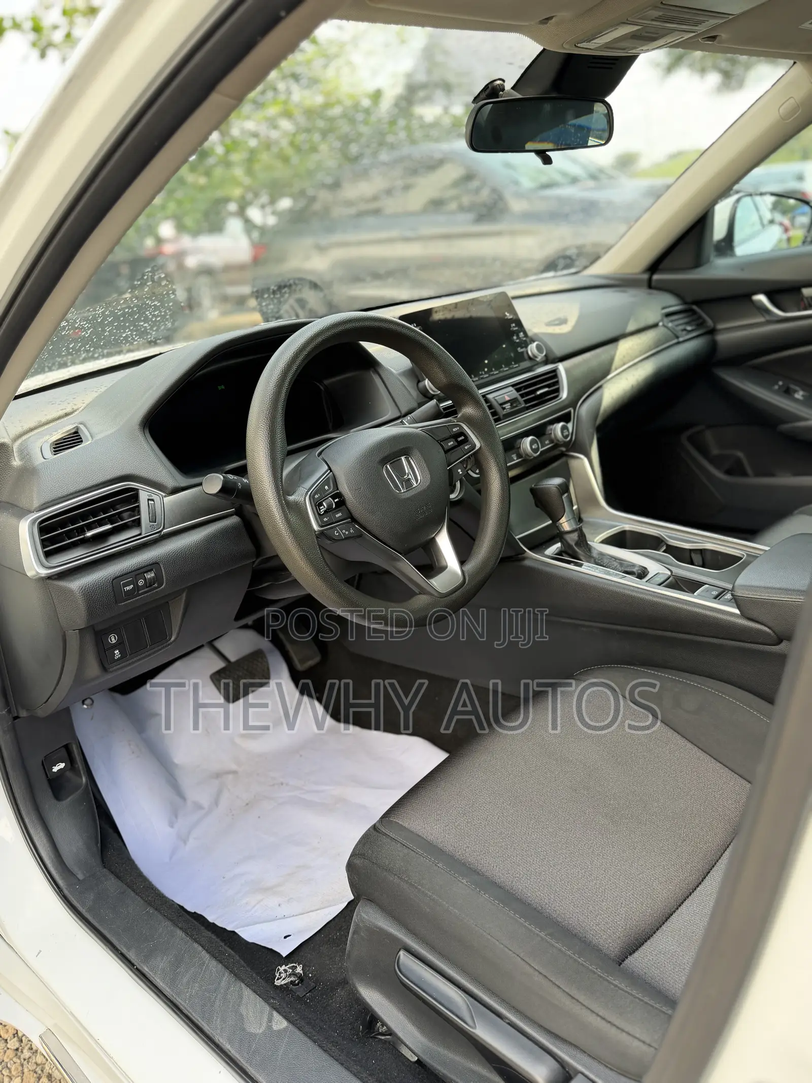 Honda Accord LX 2018 White