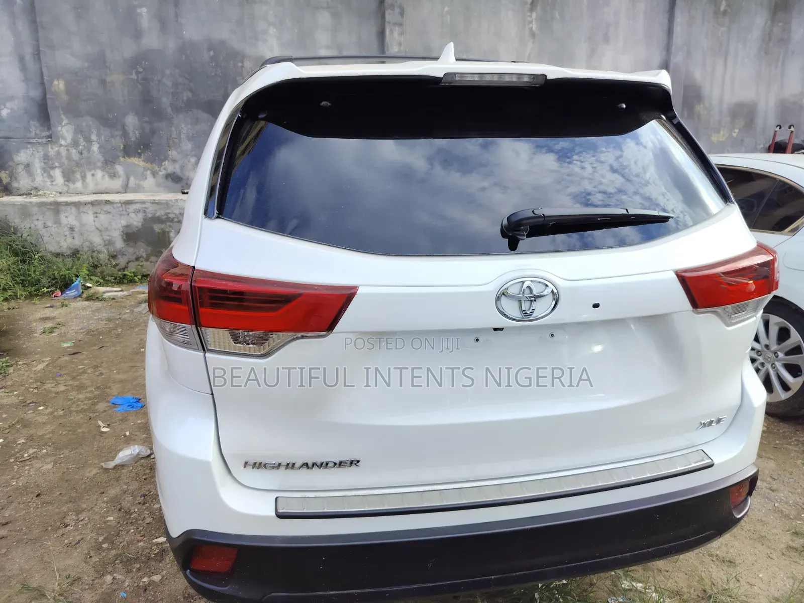Toyota Highlander XLE 4dr SUV AWD (3.5L 6cyl 6A) 2015 White