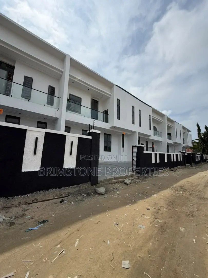 Furnished 3bdrm Duplex in VGC / Ajah for sale