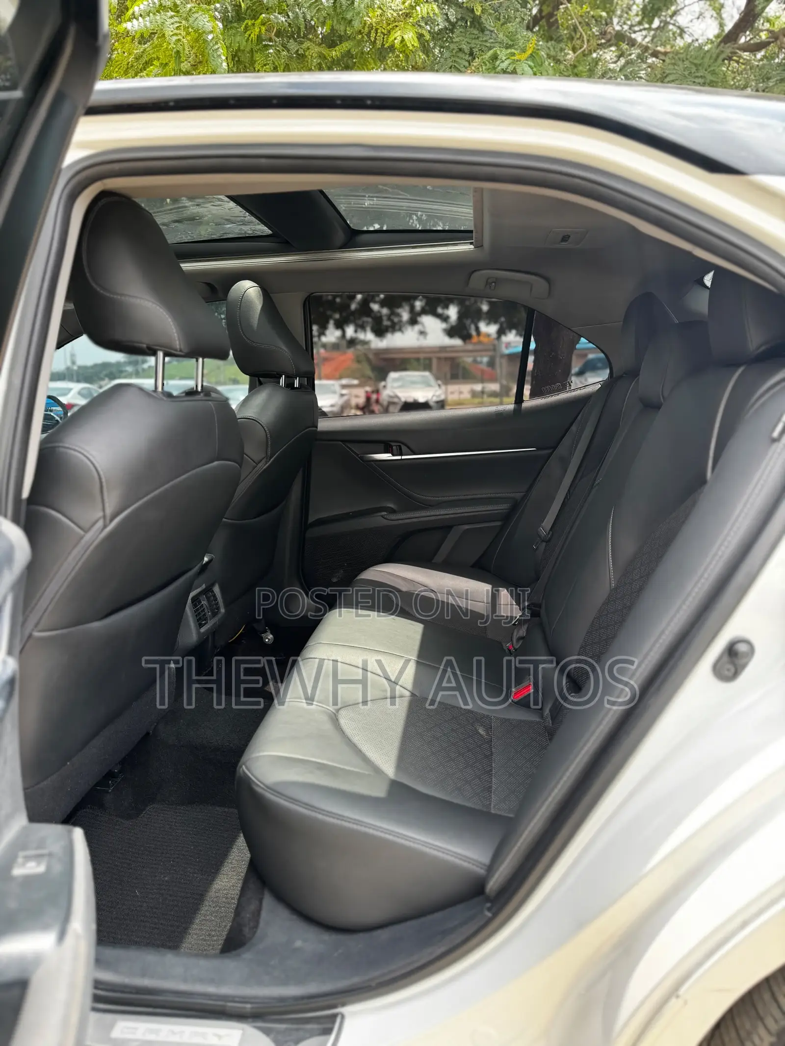 Toyota Camry XSE V6 FWD (3.5L 6cyl 8AM) 2018 White
