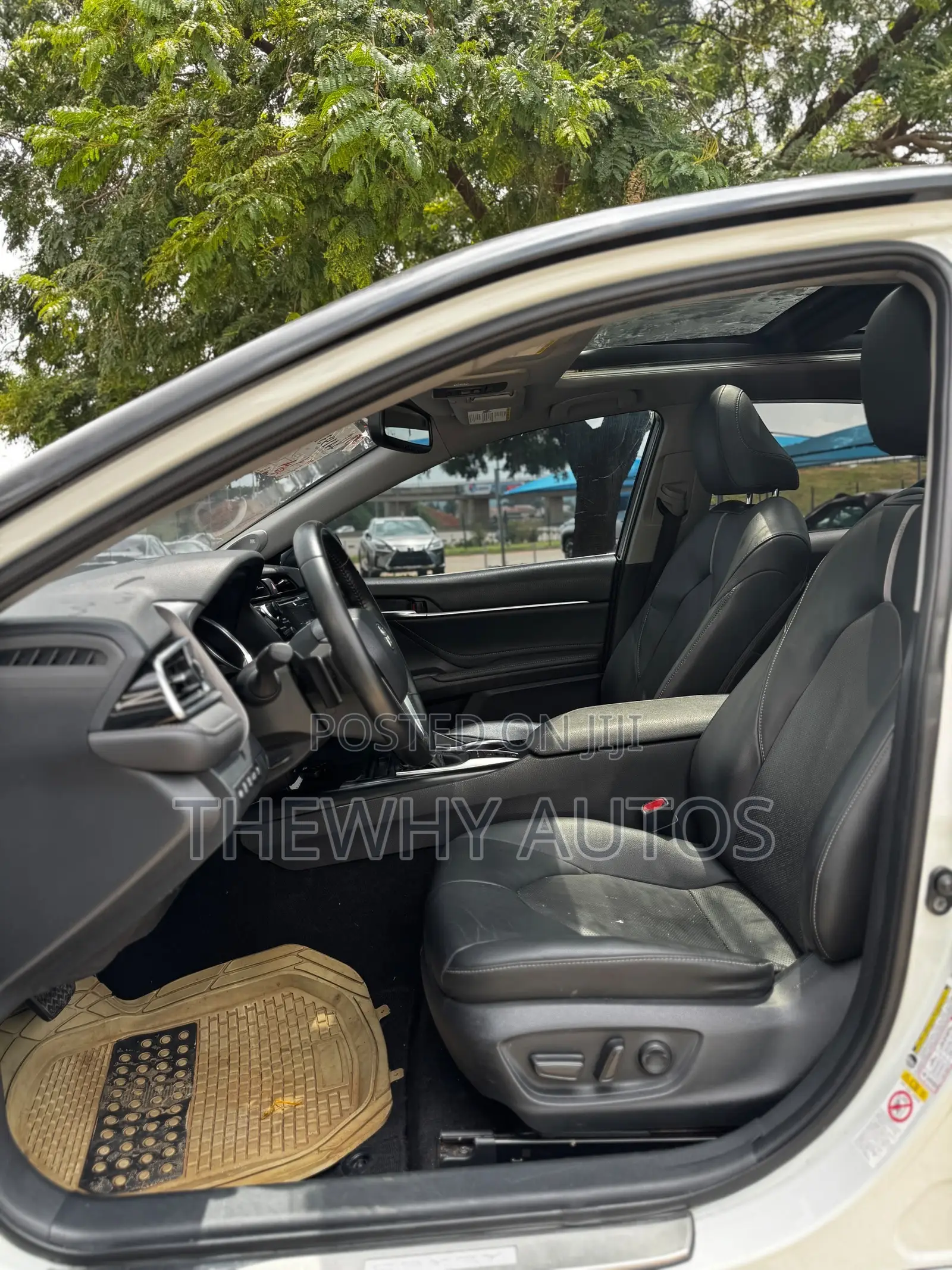 Toyota Camry XSE V6 FWD (3.5L 6cyl 8AM) 2018 White